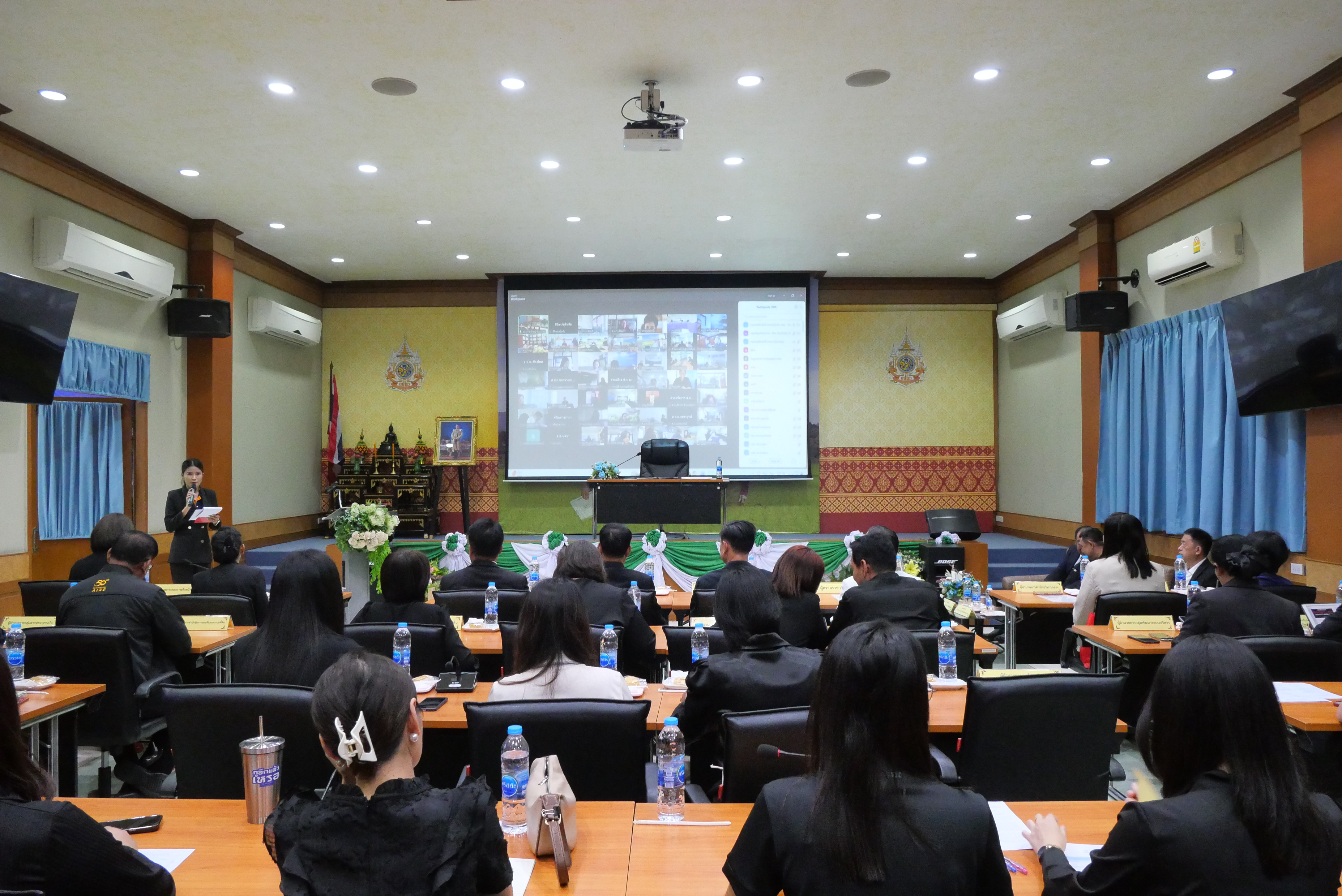 title - เลขาธิการ ส.ป.ก. เปิดการประชุม “สร้างความเข้าใจในการดำเนินโครงการและให้คำชี้แจงเกี่ยวกับการรวบรวม การเก็บข้อมูลเพื่อ ใช้ในการจัดทำแผนกำหนดตำแหน่ง เพื่อปรับปรุงการกำหนดตำแหน่งเป็นระดับสูงขึ้น ของ ส.ป.ก.”